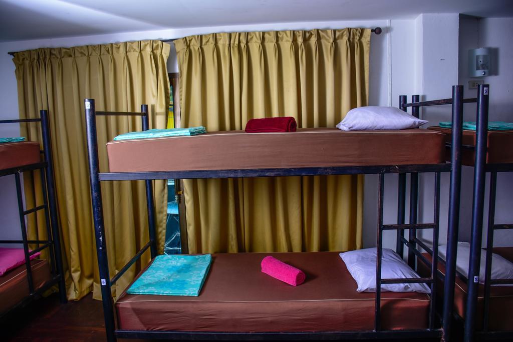 The Wanderlust Hostel Ko Pha Ngan Extérieur photo