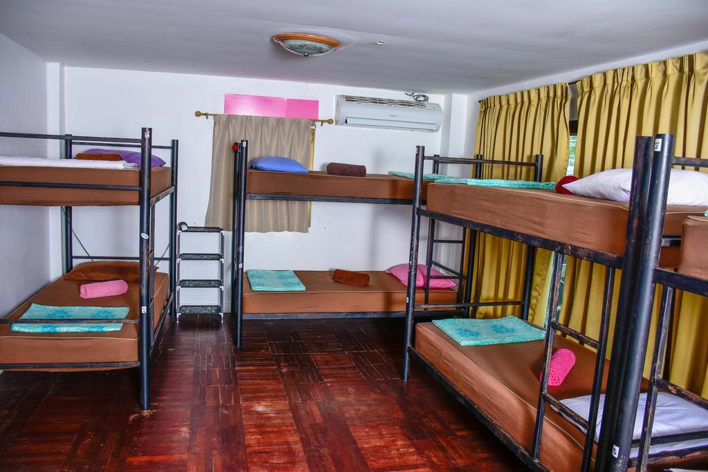 The Wanderlust Hostel Ko Pha Ngan Extérieur photo