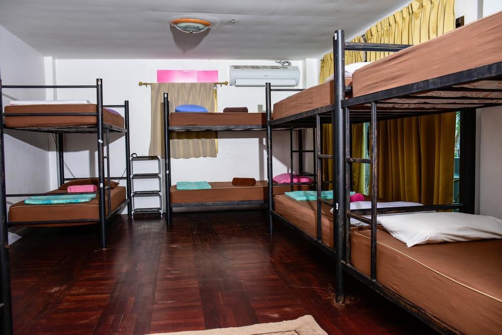The Wanderlust Hostel Ko Pha Ngan Extérieur photo